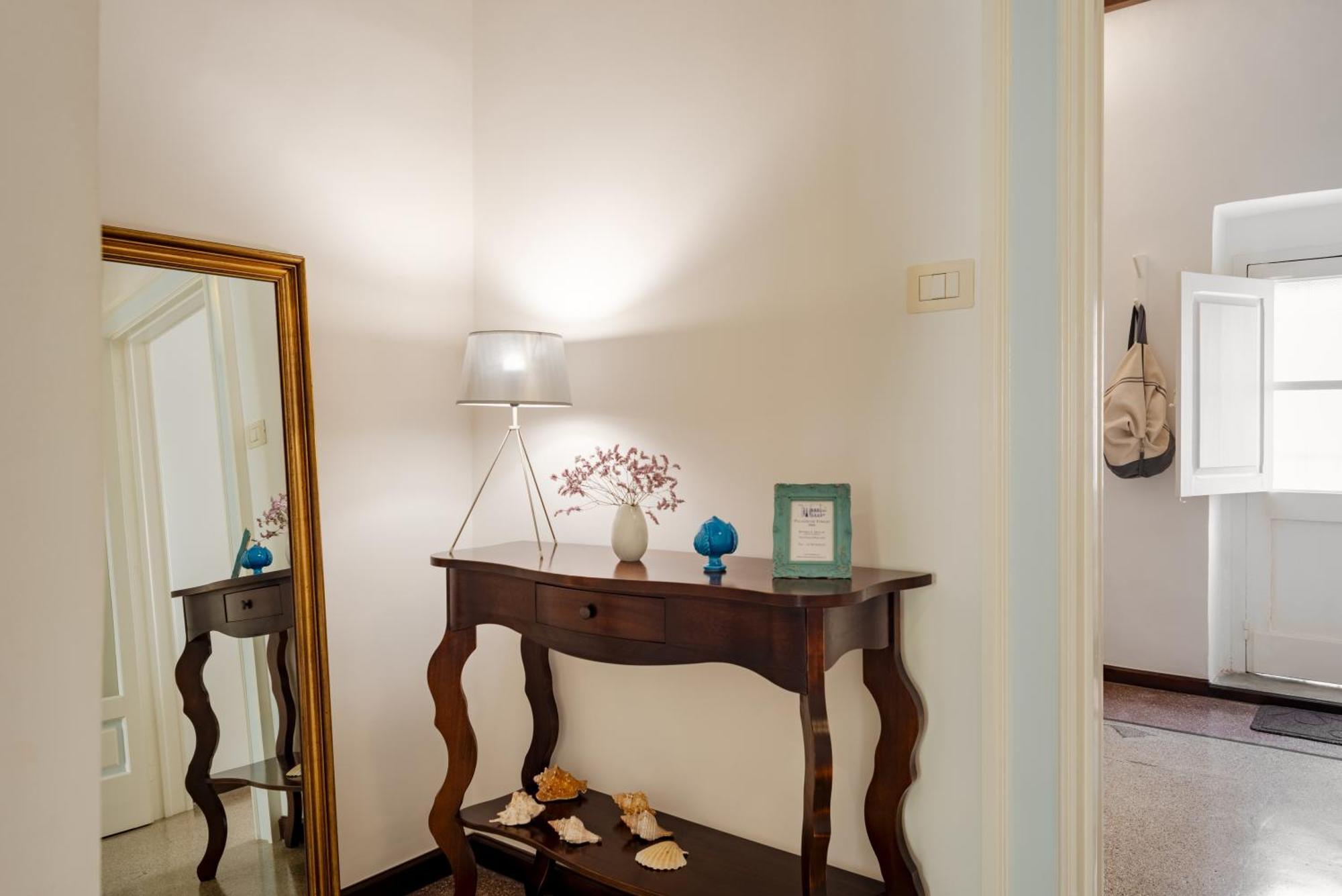 Palazzo De Tomasi B&B Gallipoli Bagian luar foto