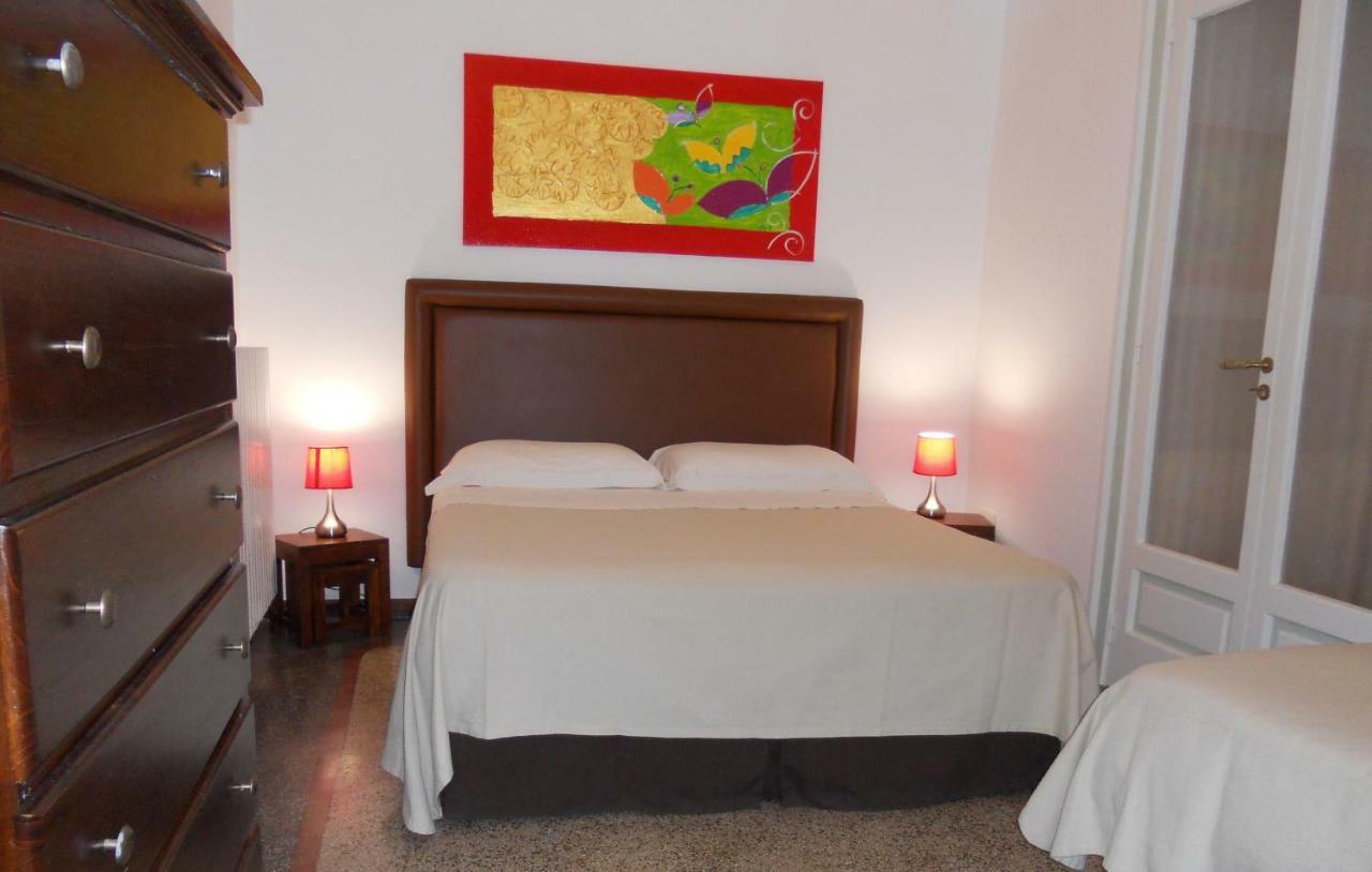 Palazzo De Tomasi B&B Gallipoli Bagian luar foto