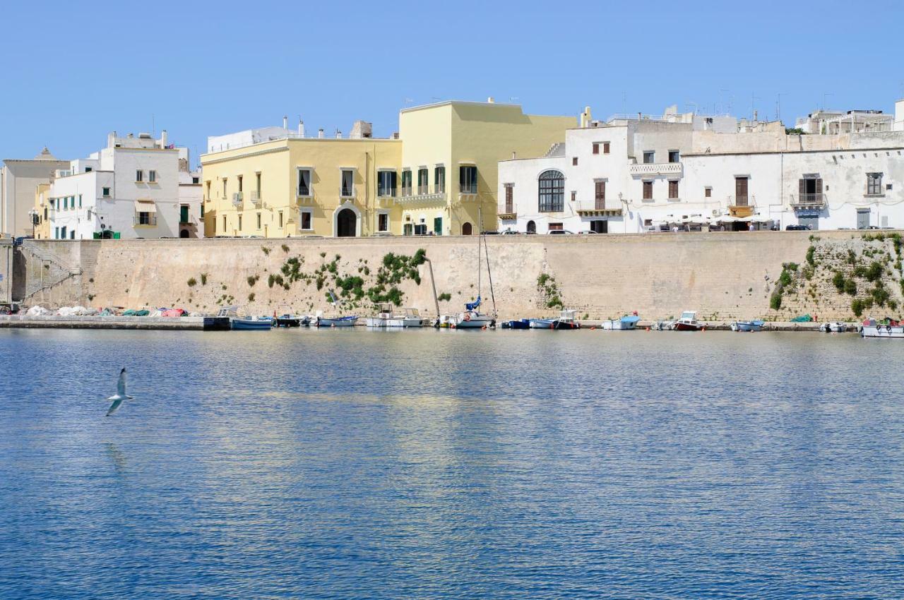 Palazzo De Tomasi B&B Gallipoli Bagian luar foto