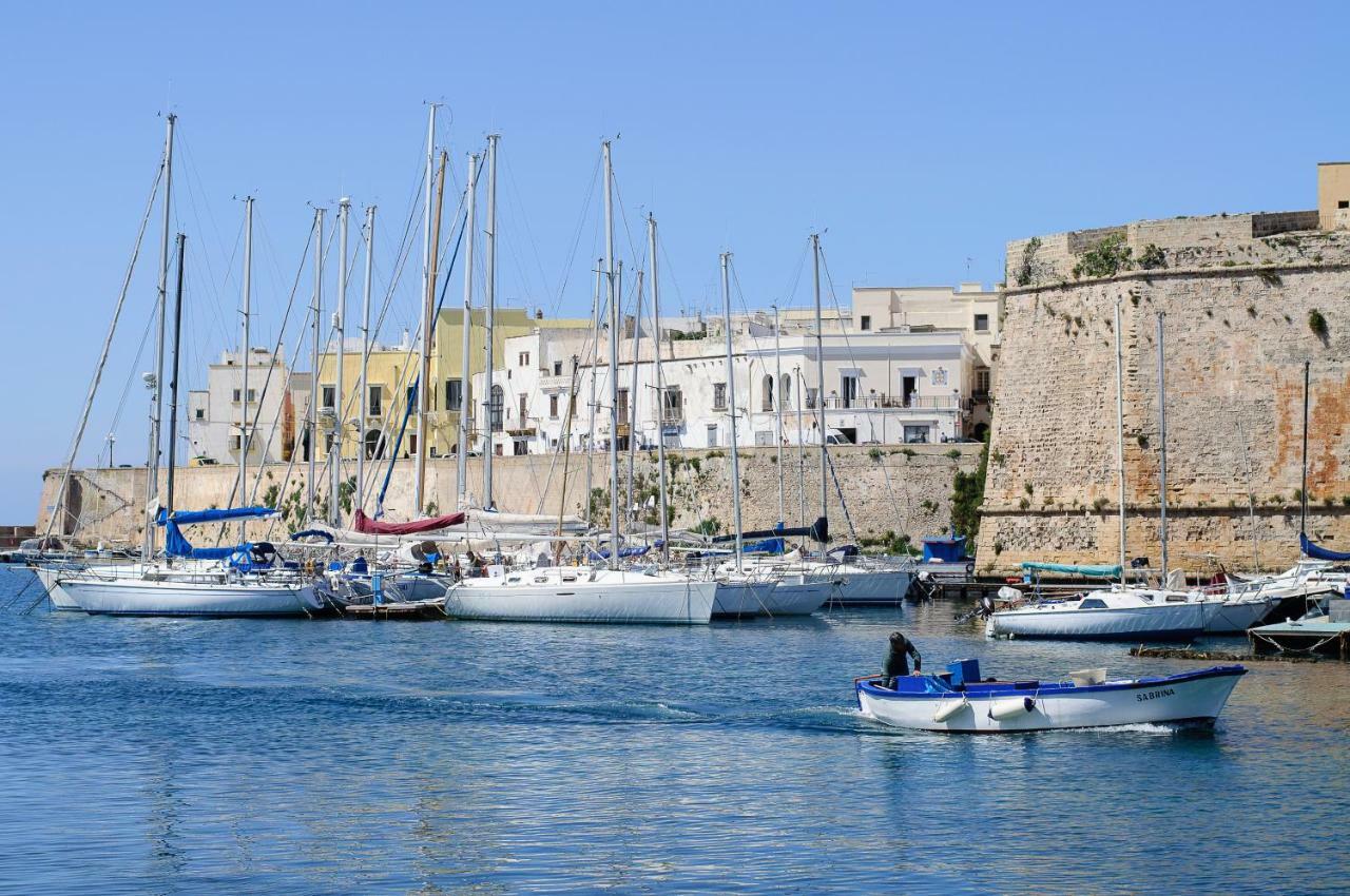 Palazzo De Tomasi B&B Gallipoli Bagian luar foto